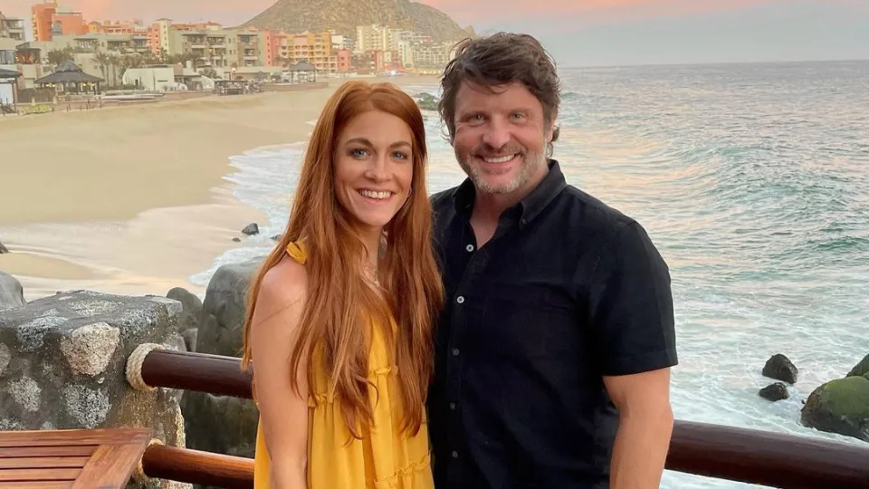 Image of Jennifer Todryk with her husband on a vacation.