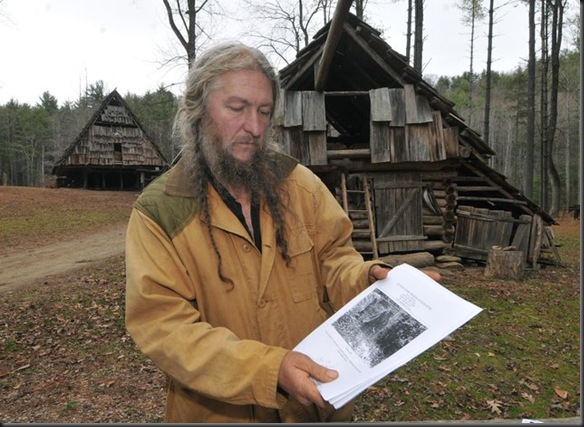 Image of Eustace Conway explaining his plan